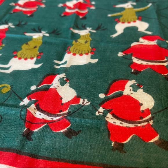 Vintage Tammis Keefe Christmas Handkerchief - Santa with Reindeer - Picture 3 of 3